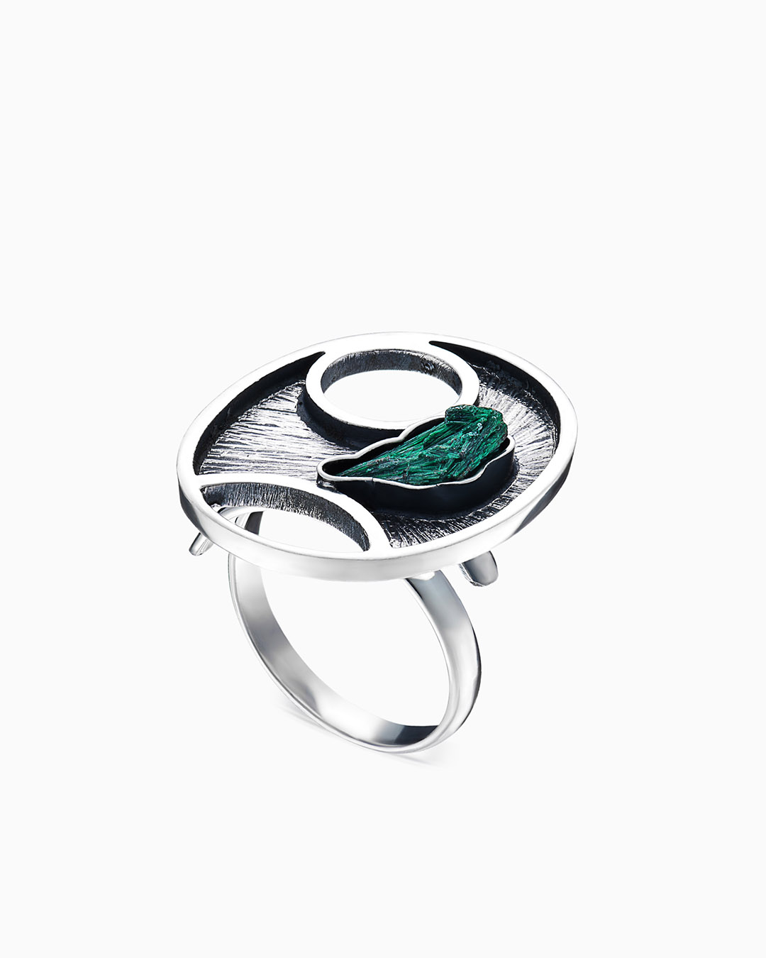 Серебряное кольцо с малахитовой щеткой - фото 1