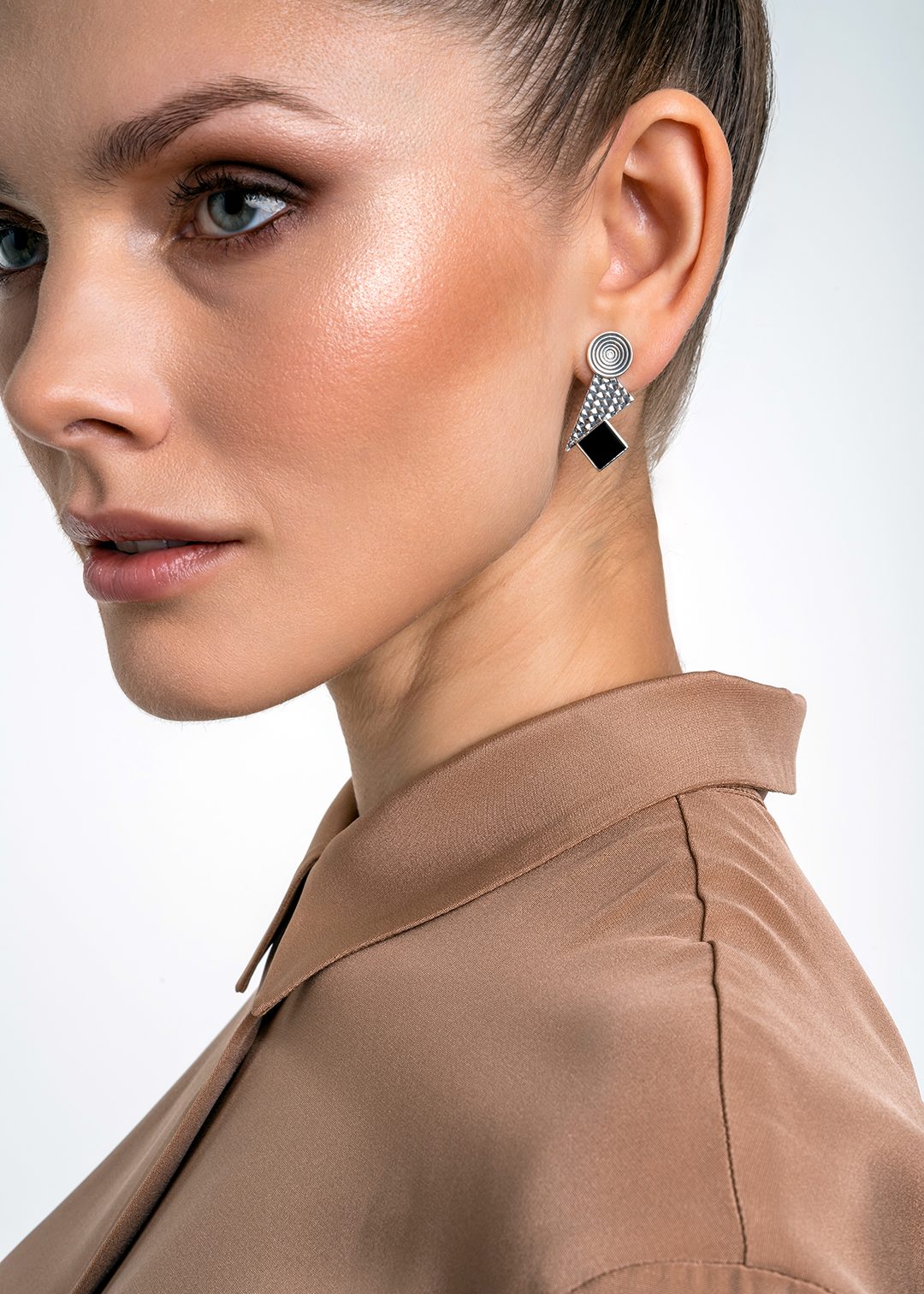 Серьги из серебра с камнем оникс | Ювелирные украшения Sarkissian - фото 11