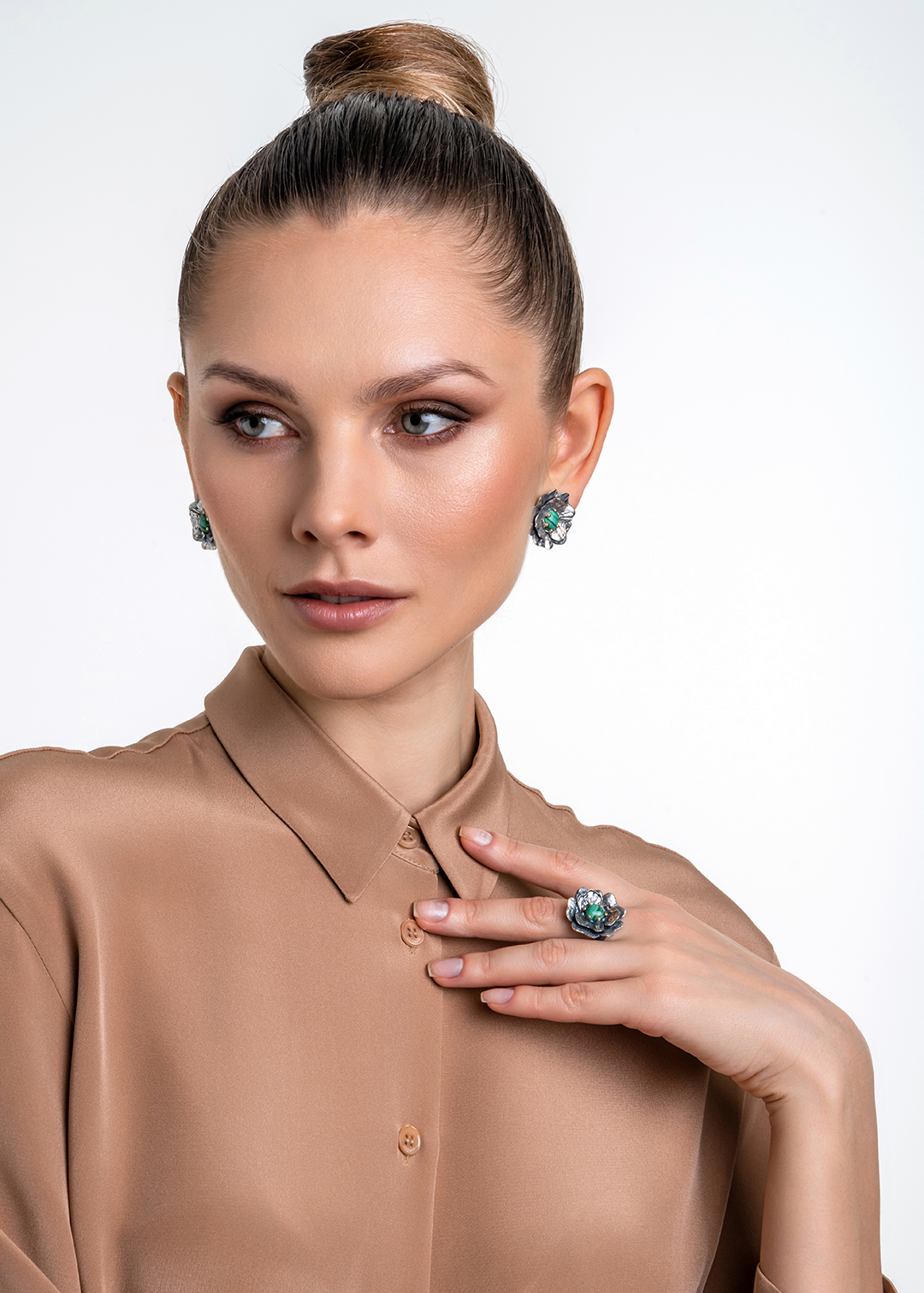 Кольцо из серебра с камнем малахит | Ювелирные украшения Sarkissian - фото 14