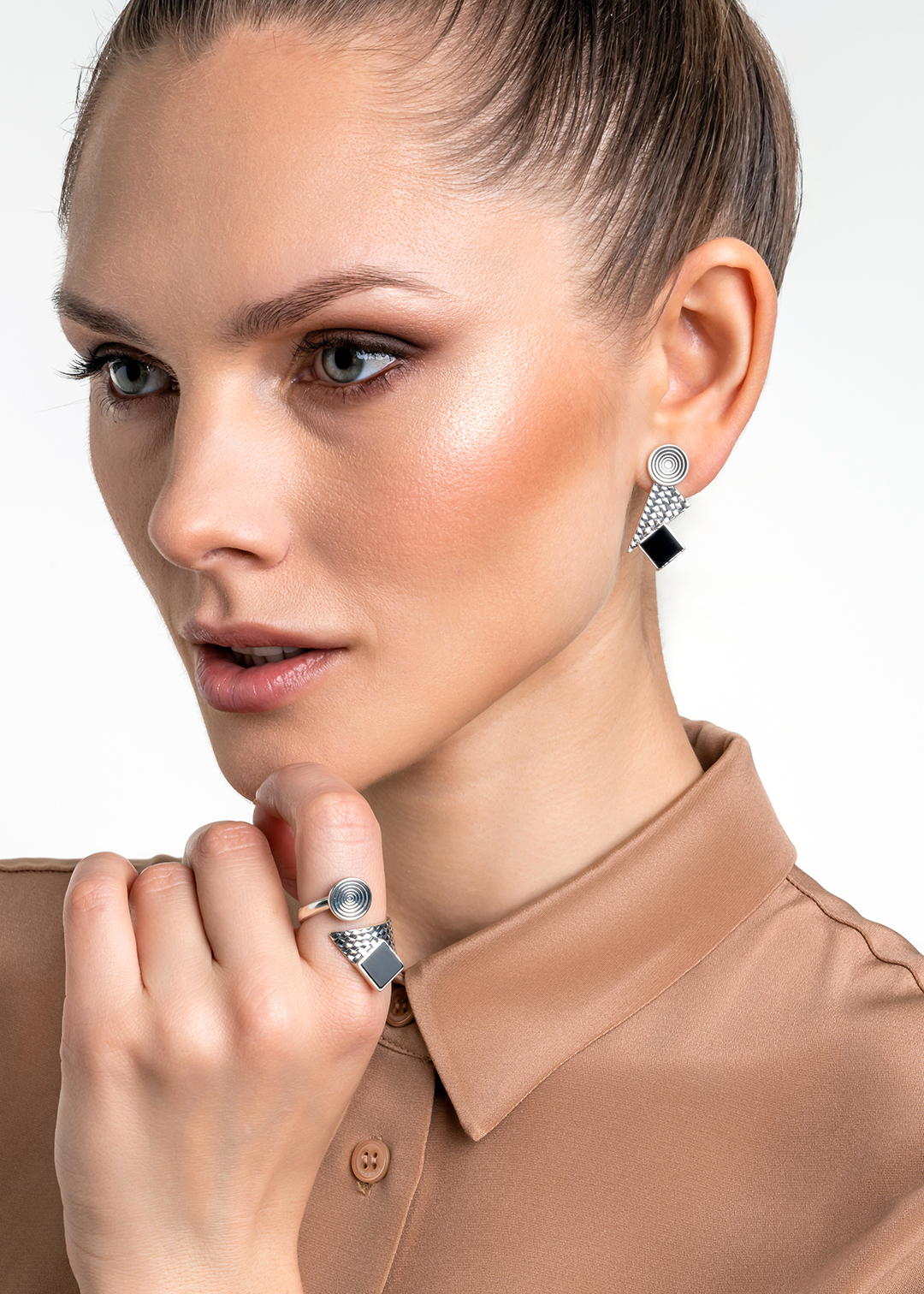 Серьги из серебра с камнем оникс | Ювелирные украшения Sarkissian - фото 13