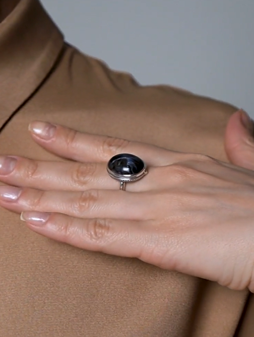 Кольцо из серебра с камнем питерсит | Ювелирные украшения Sarkissian - фото 6 d