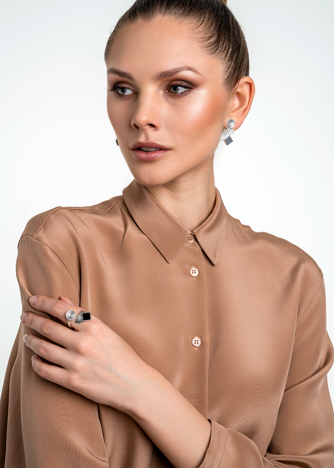 Кольцо из серебра с камнем оникс | Ювелирные украшения Sarkissian - фото 16