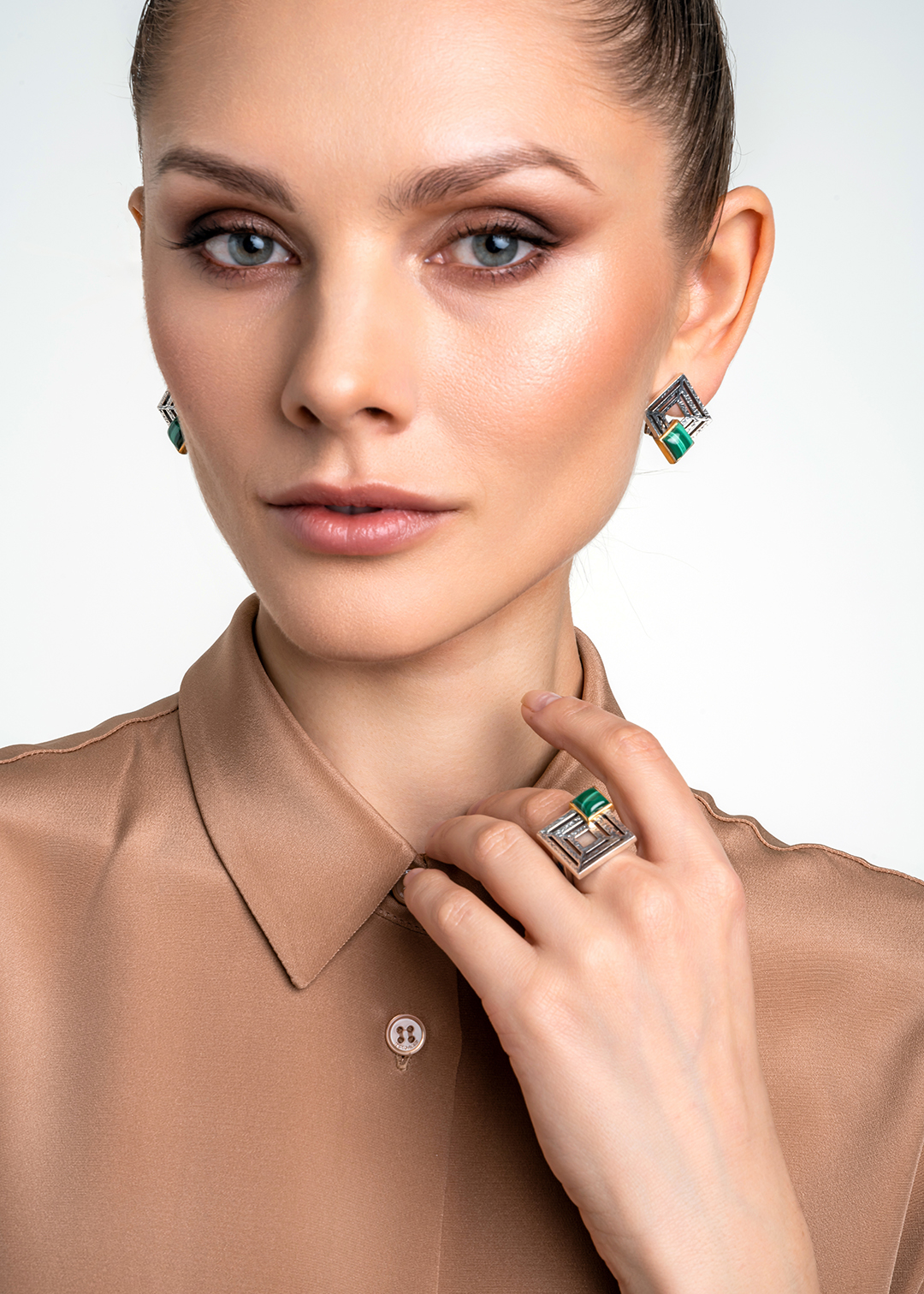 Кольцо из серебра с камнем малахит | Ювелирные украшения Sarkissian - фото 16