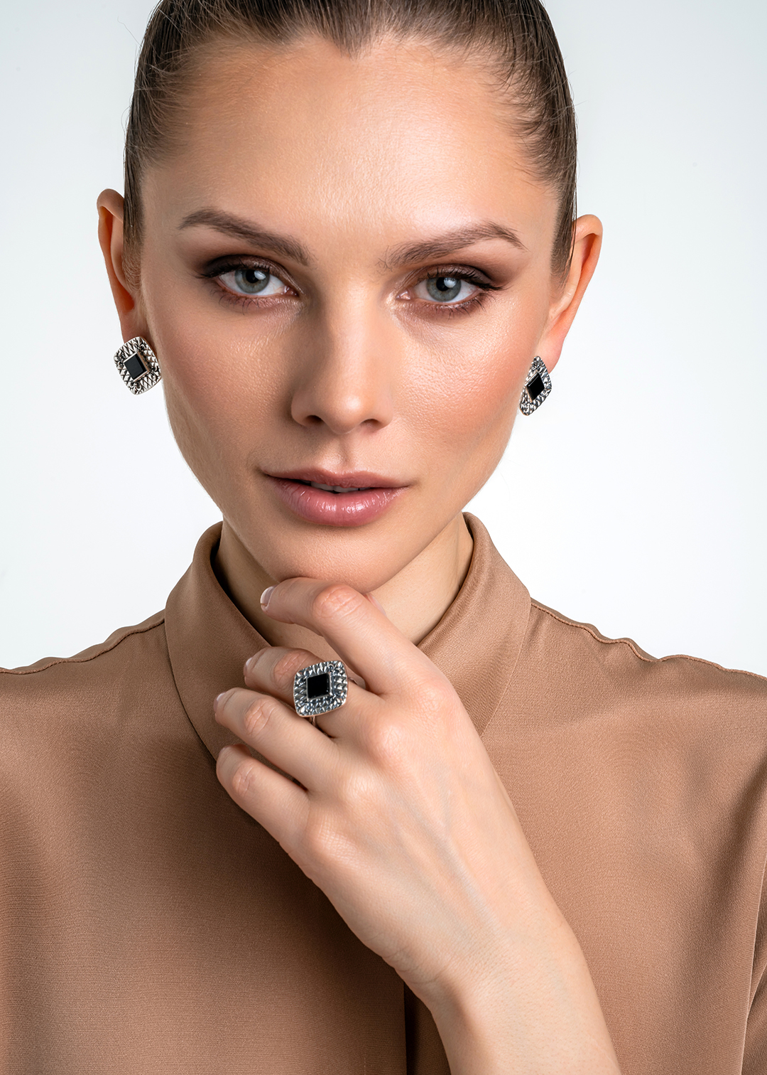 Серьги из серебра с камнем оникс | Ювелирные украшения Sarkissian - фото 16