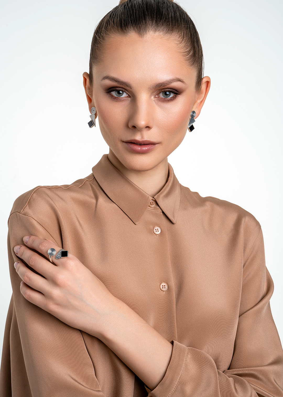 Кольцо из серебра с камнем оникс | Ювелирные украшения Sarkissian - фото 15