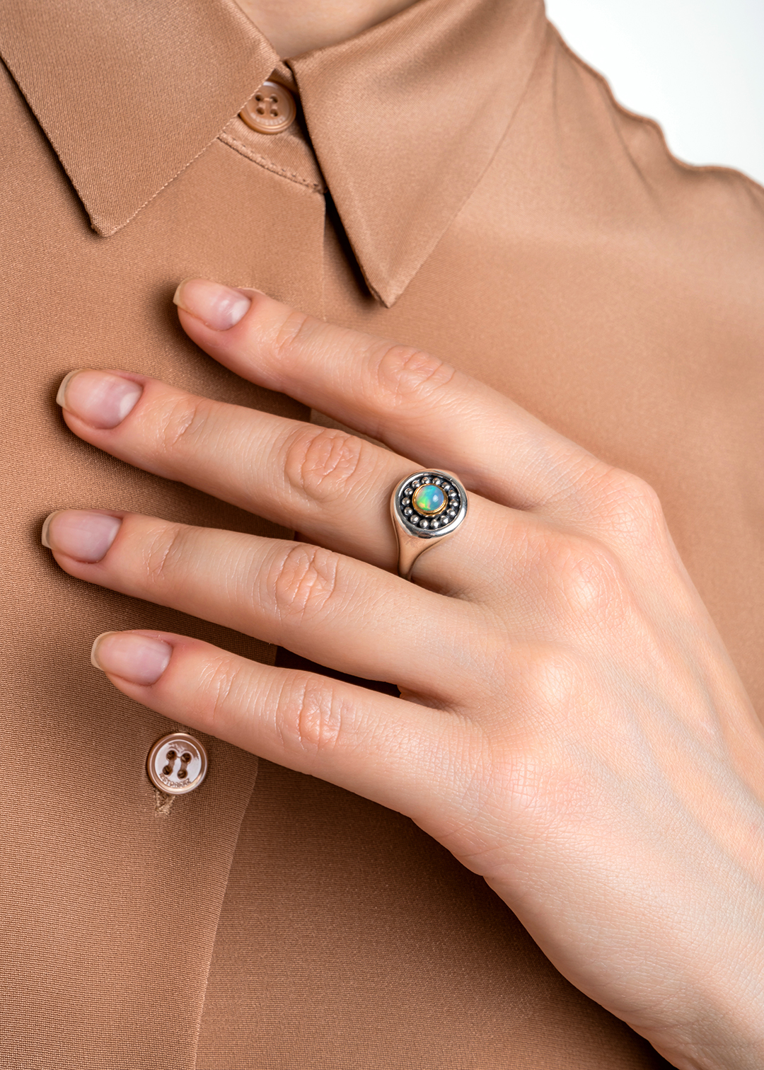 Кольцо из серебра с камнем опал - фото 2