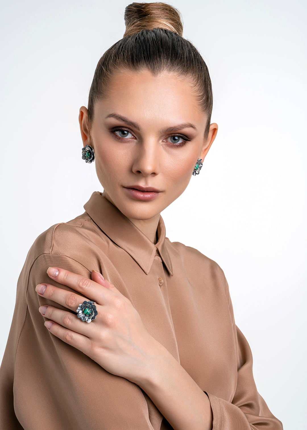 Кольцо из серебра с камнем малахит | Ювелирные украшения Sarkissian - фото 15