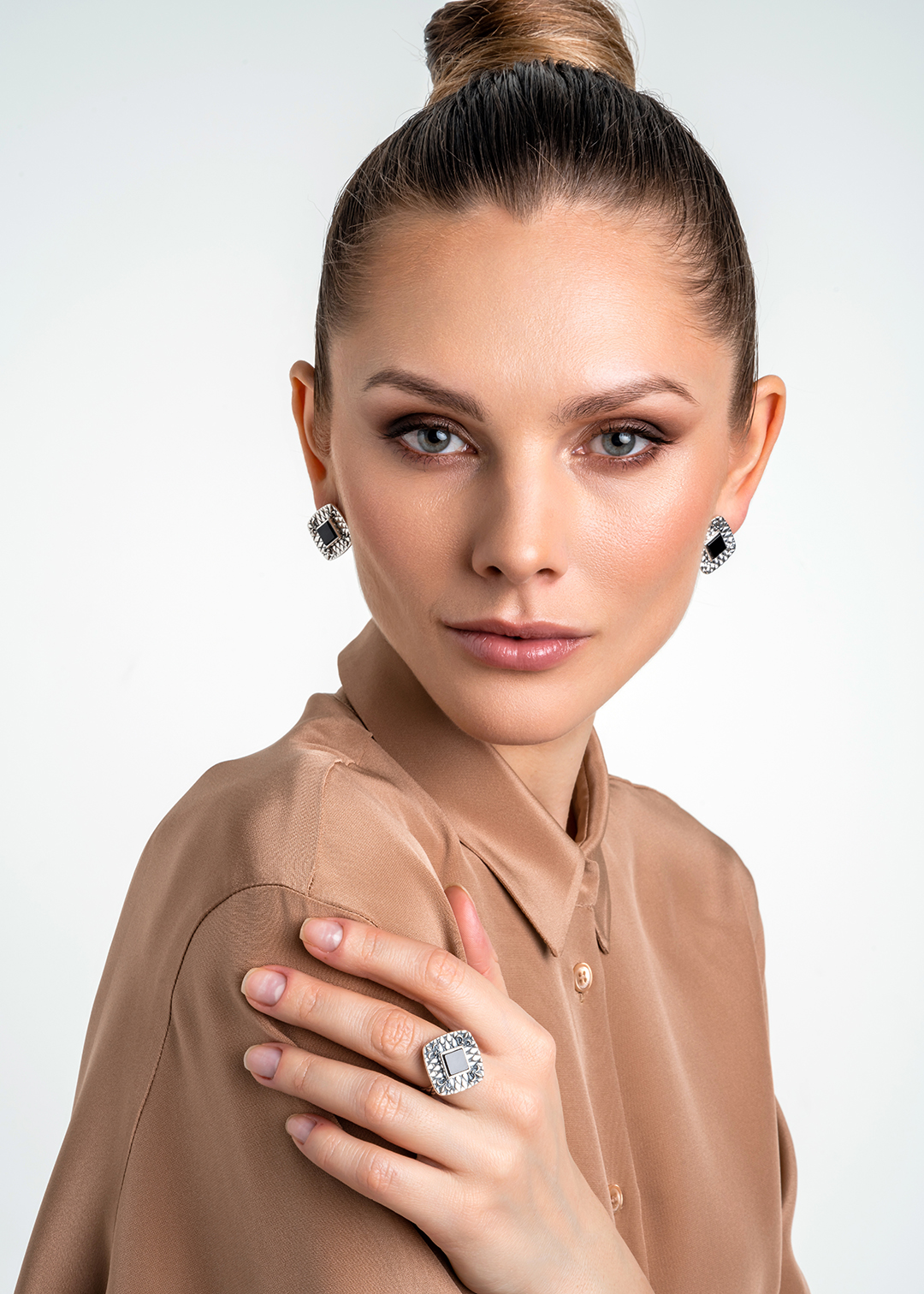 Серьги из серебра с камнем оникс | Ювелирные украшения Sarkissian - фото 17