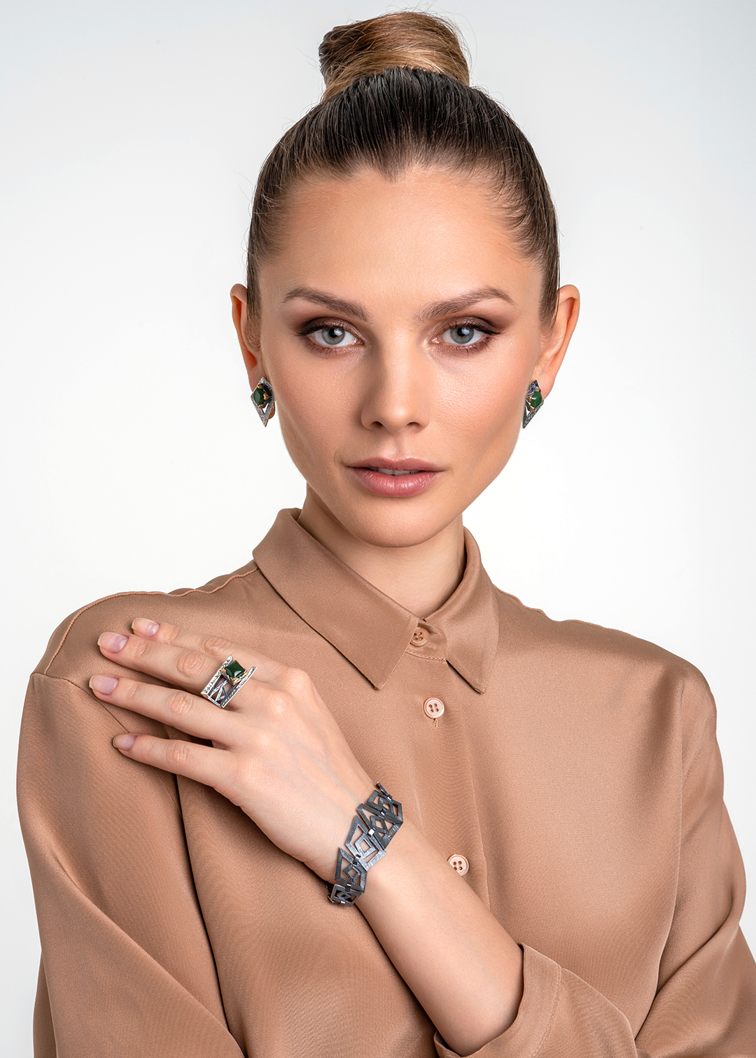 Cеребряное кольцо с камнем нефрит | Ювелирные украшения Sarkissian - фото 19