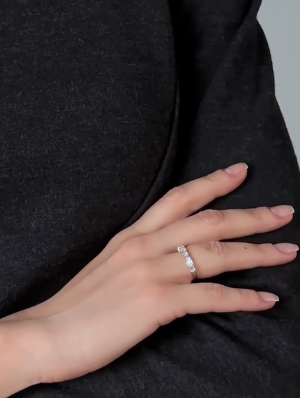 Кольцо из белого золота с бриллиантами | Ювелирные украшения Sarkissian - фото 3 d