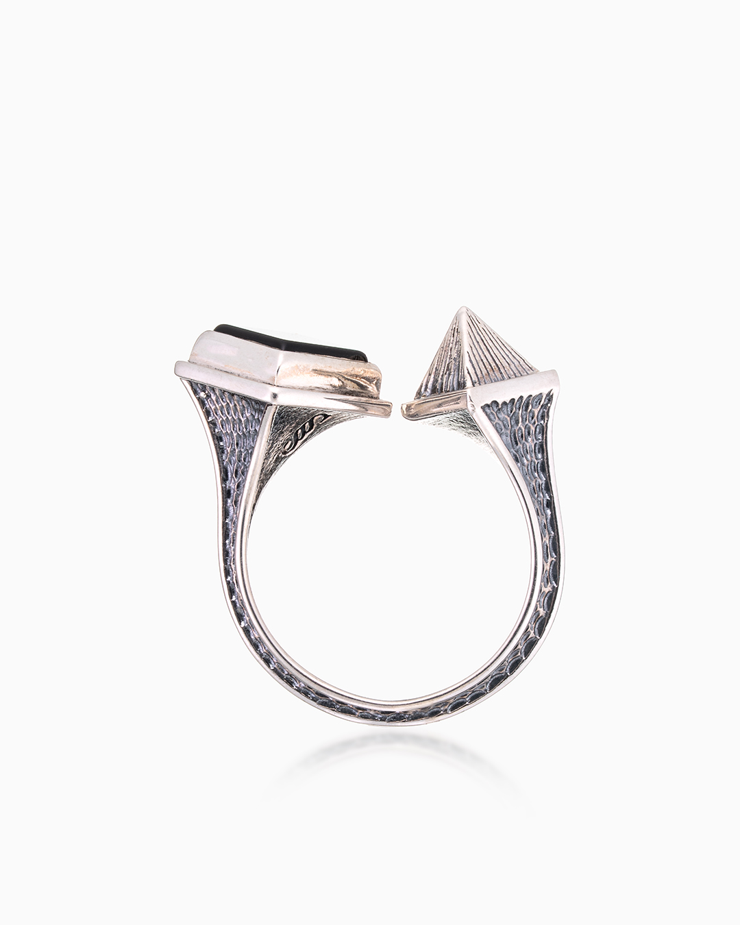 Кольцо из серебра с камнем оникс | Ювелирные украшения Sarkissian - фото 7