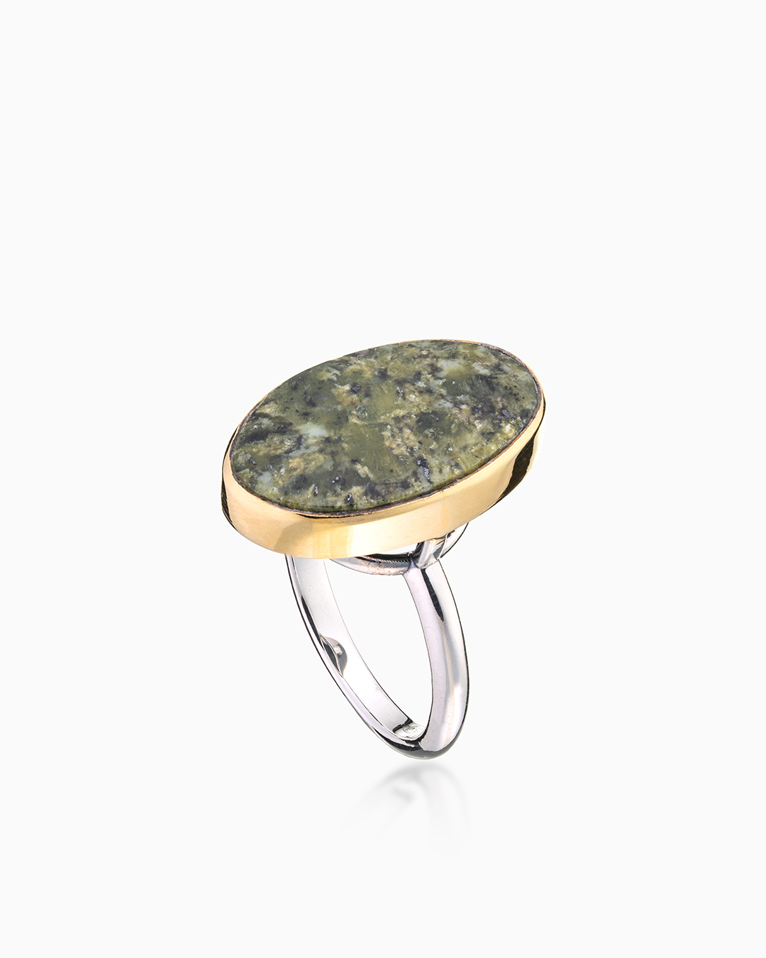 Cеребряное кольцо с камнем змеевик - фото 1