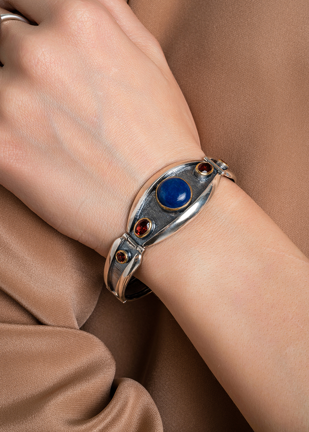 Серебряный браслет с камнем лазурит - фото 2