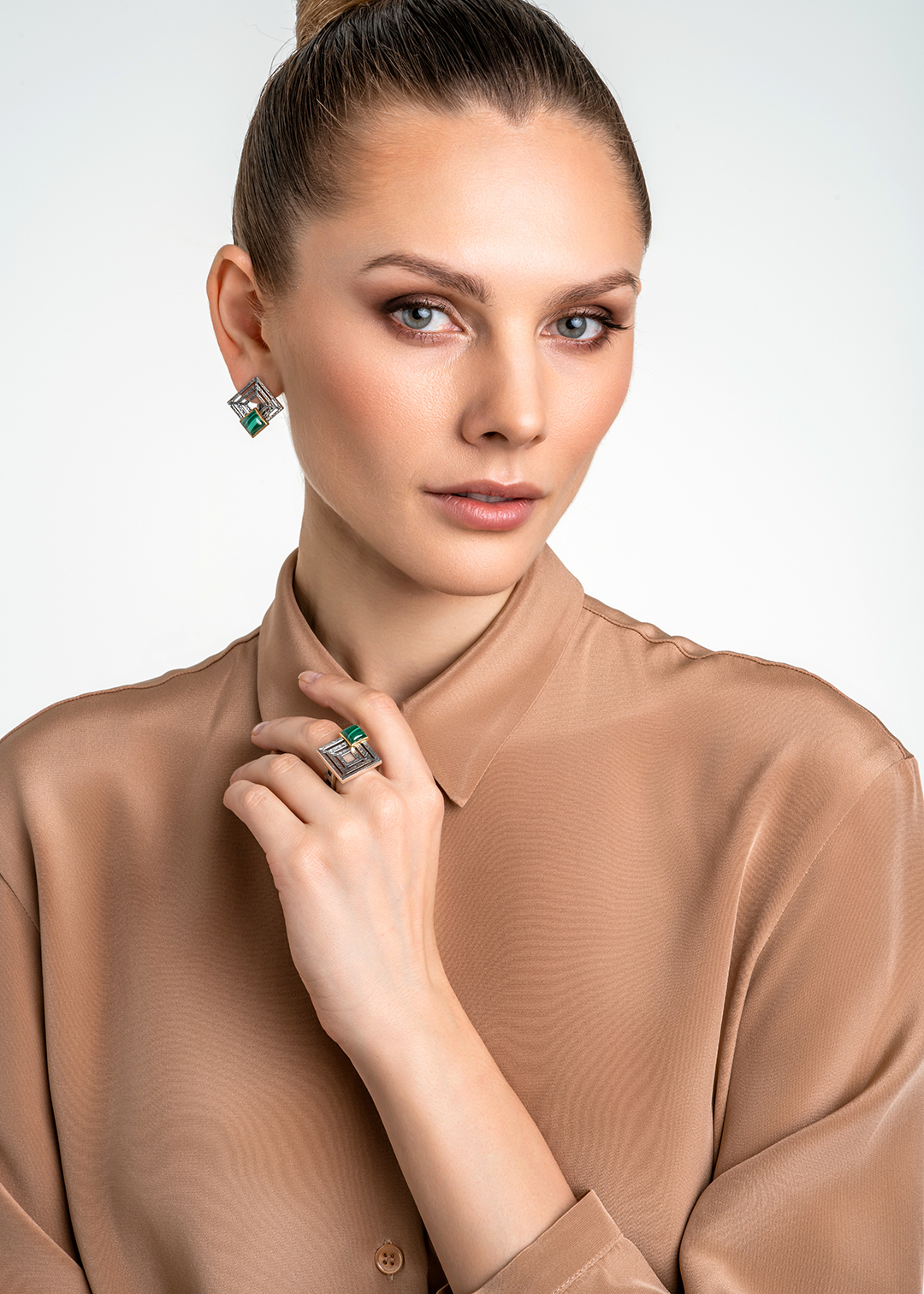 Кольцо из серебра с камнем малахит | Ювелирные украшения Sarkissian - фото 17