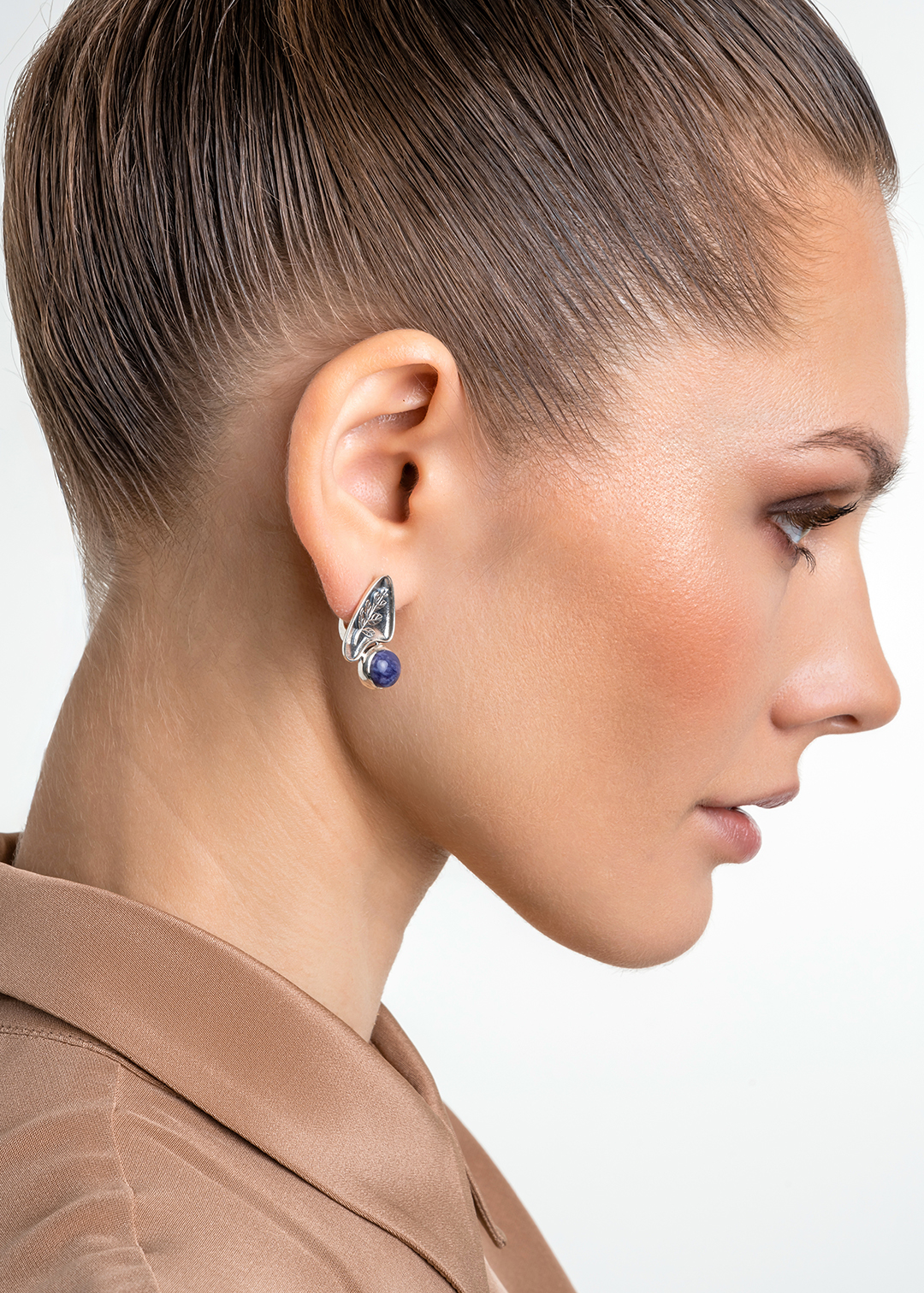 Серьги из серебра с камнем чароит - фото 2