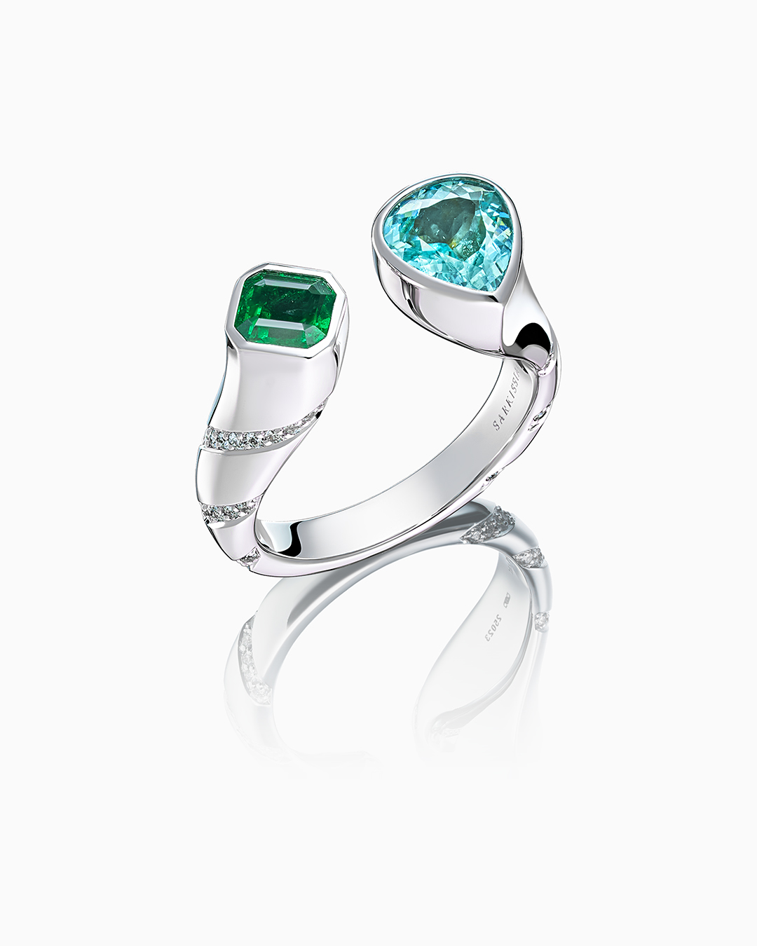 Кольцо из белого золота с изумрудом и турмалином параиба | Ювелирные украшения Sarkissian - фото 6