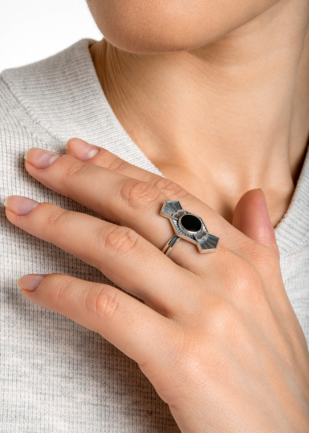 Кольцо из серебра с камнем оникс | Ювелирные украшения Sarkissian - фото 13