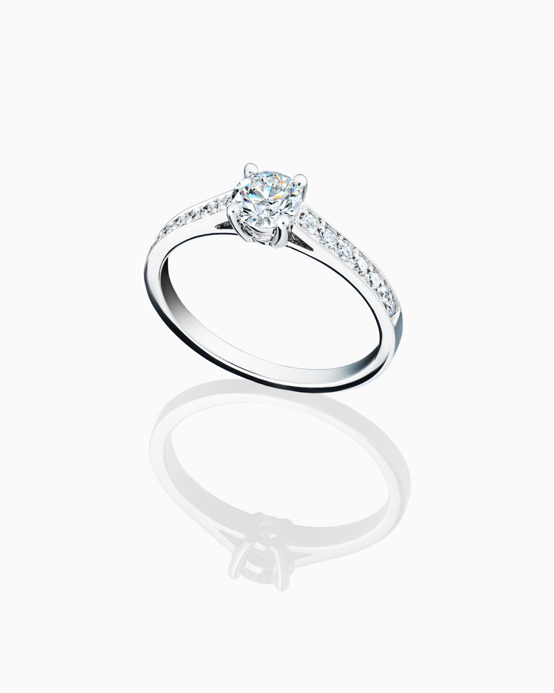 Изящное помолвочное кольцо с круглым бриллиантом - фото 1