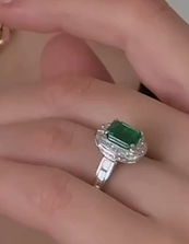 Изумрудное кольцо с бриллиантами | Ювелирные украшения Sarkissian - фото 8 d