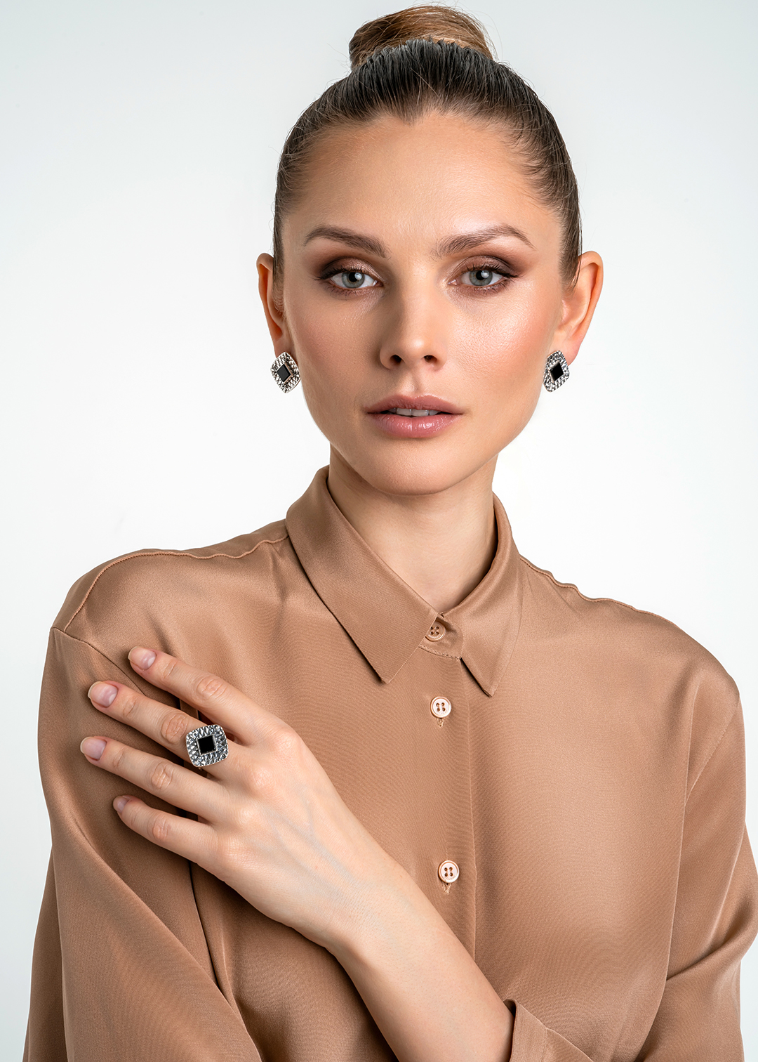 Кольцо из серебра с камнем оникс | Ювелирные украшения Sarkissian - фото 19