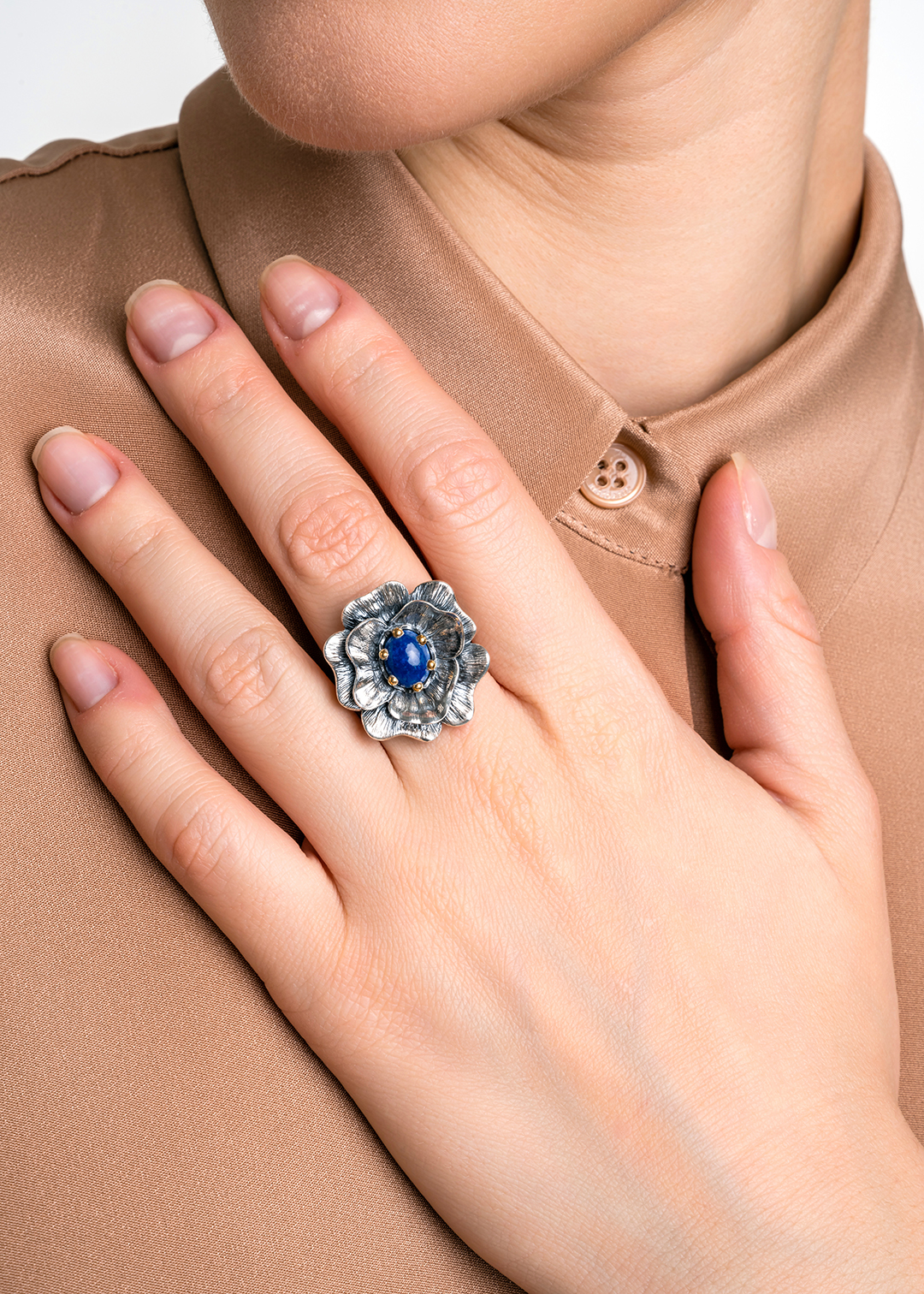 Кольцо из серебра с камнем лазурит - фото 2