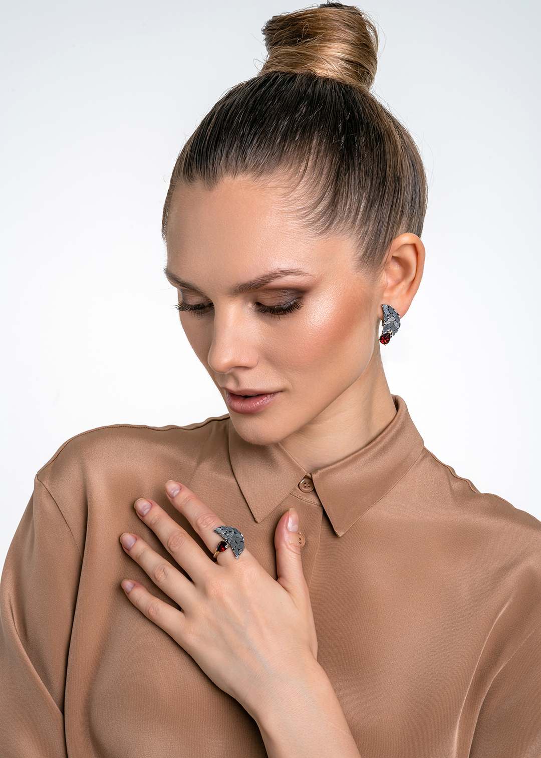 Серьги с гранатом из серебра | Ювелирные украшения Sarkissian - фото 19