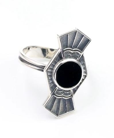 Кольцо из серебра с камнем оникс | Ювелирные украшения Sarkissian - фото 3 d
