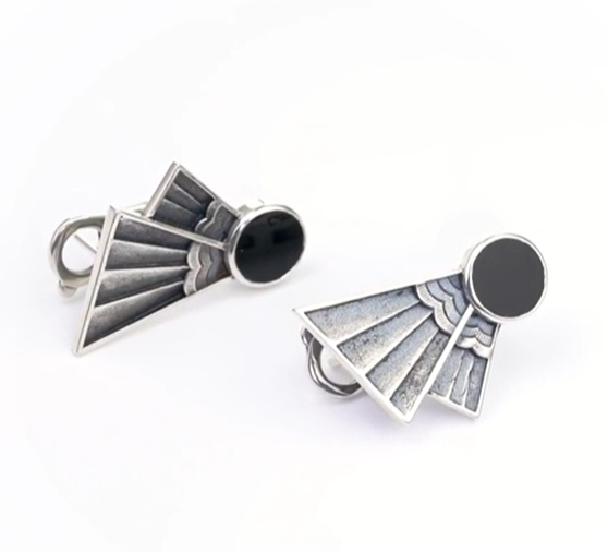 Серьги из серебра с камнем оникс | Ювелирные украшения Sarkissian - фото 1 d