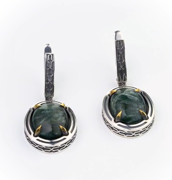 Серьги из серебра с камнем серафинит | Ювелирные украшения Sarkissian - фото 1 d