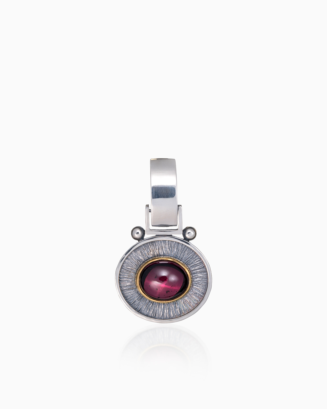 Подвеска из серебра с камнем гранат - фото 1