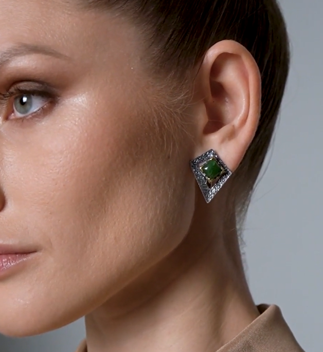 Серебряные серьги с камнем нефрит | Ювелирные украшения Sarkissian - фото 9 d