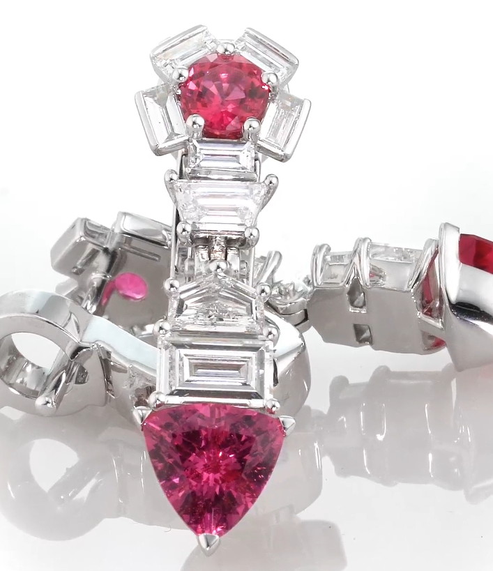 Серьги из белого золота с бриллиантами и розовыми шпинелью | Ювелирные украшения Sarkissian - фото 1 d