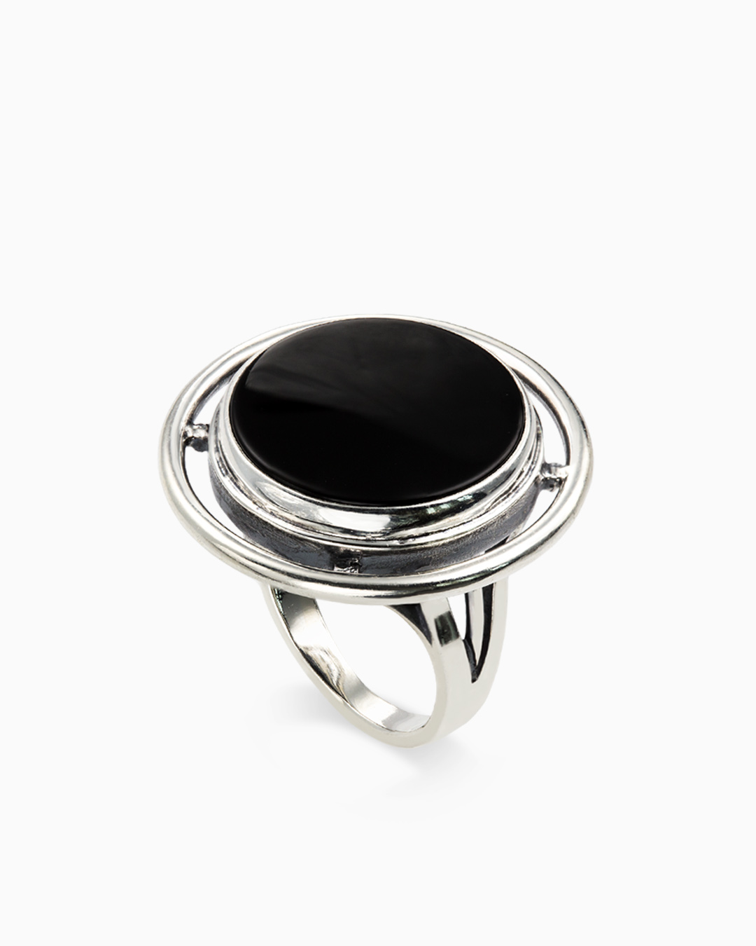 Серебряное кольцо с круглым черным ониксом - фото 1