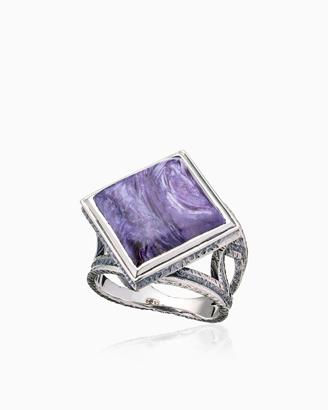 Cеребряное кольцо с чароитом - фото 1