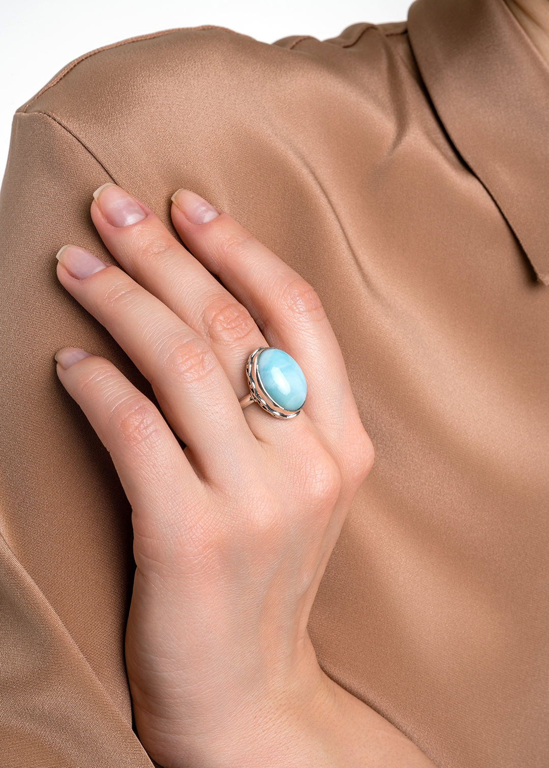 Кольцо из серебра с камнем ларимар - фото 1