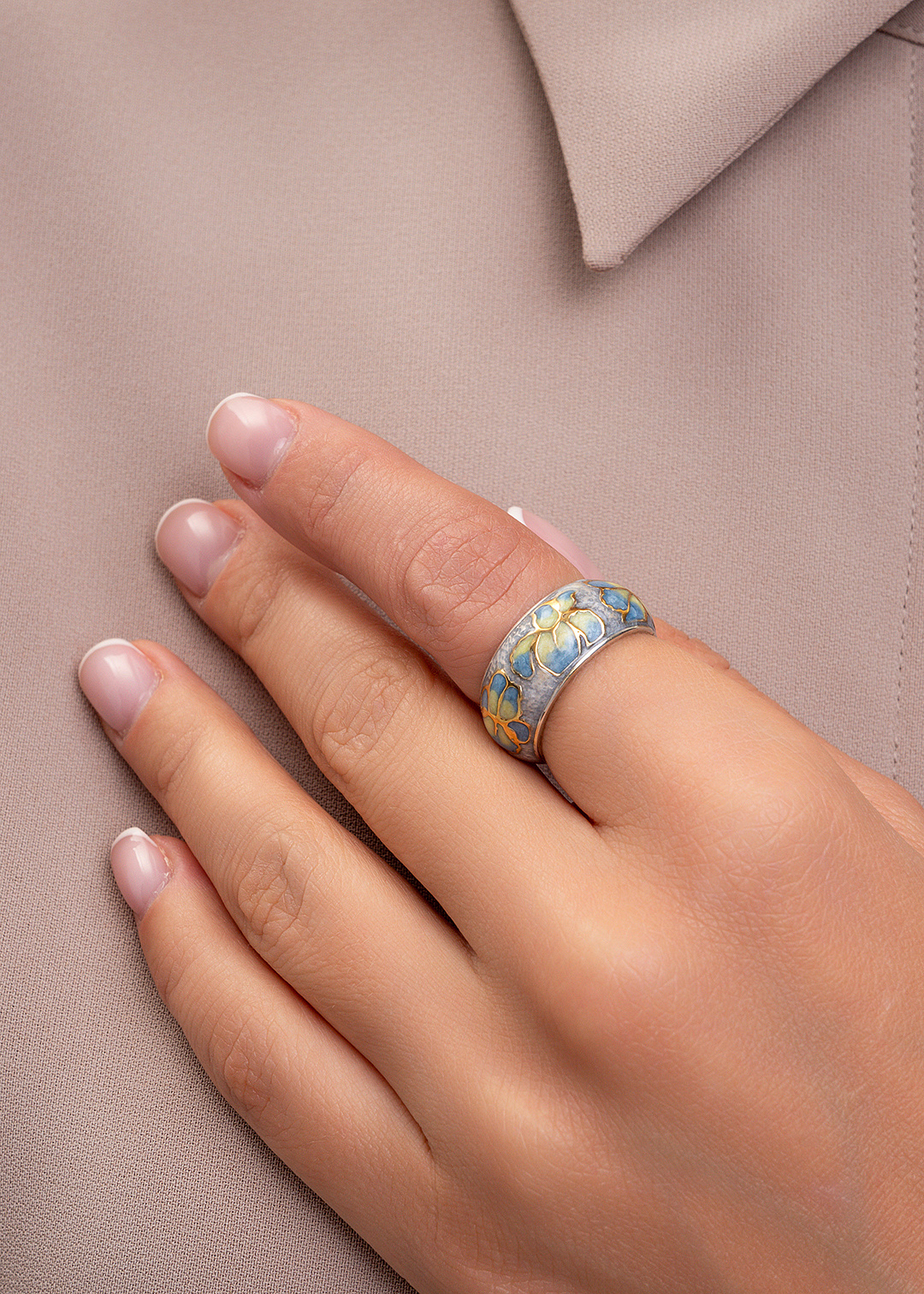 Серебряное кольцо «Ирисы» - фото 2