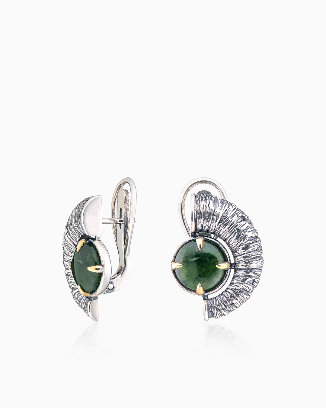 Серьги из серебра с камнем нефрит - фото 1