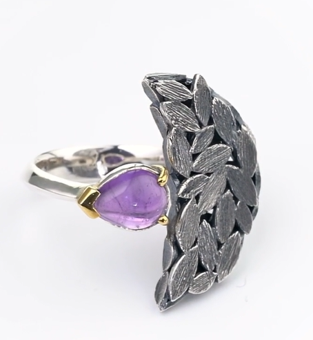 Кольцо из серебра с камнем аметист | Ювелирные украшения Sarkissian - фото 3 d