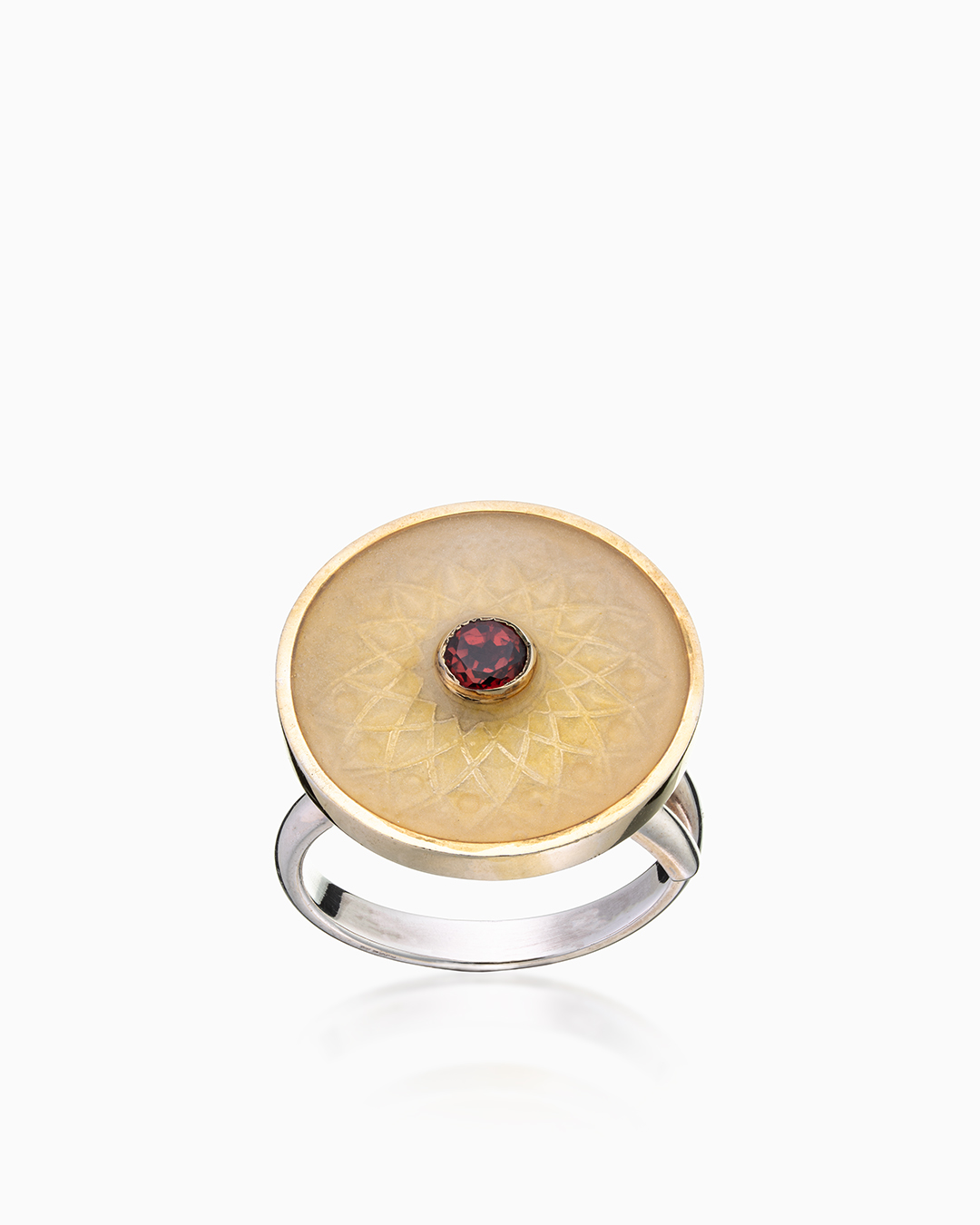 Кольцо из серебра с камнем гранат - фото 2